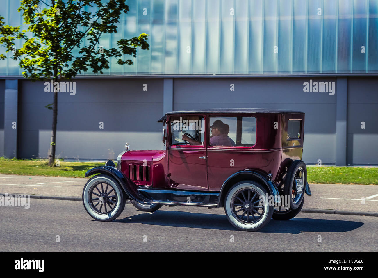 1917 ford model t car hi-res stock photography and images - Alamy
