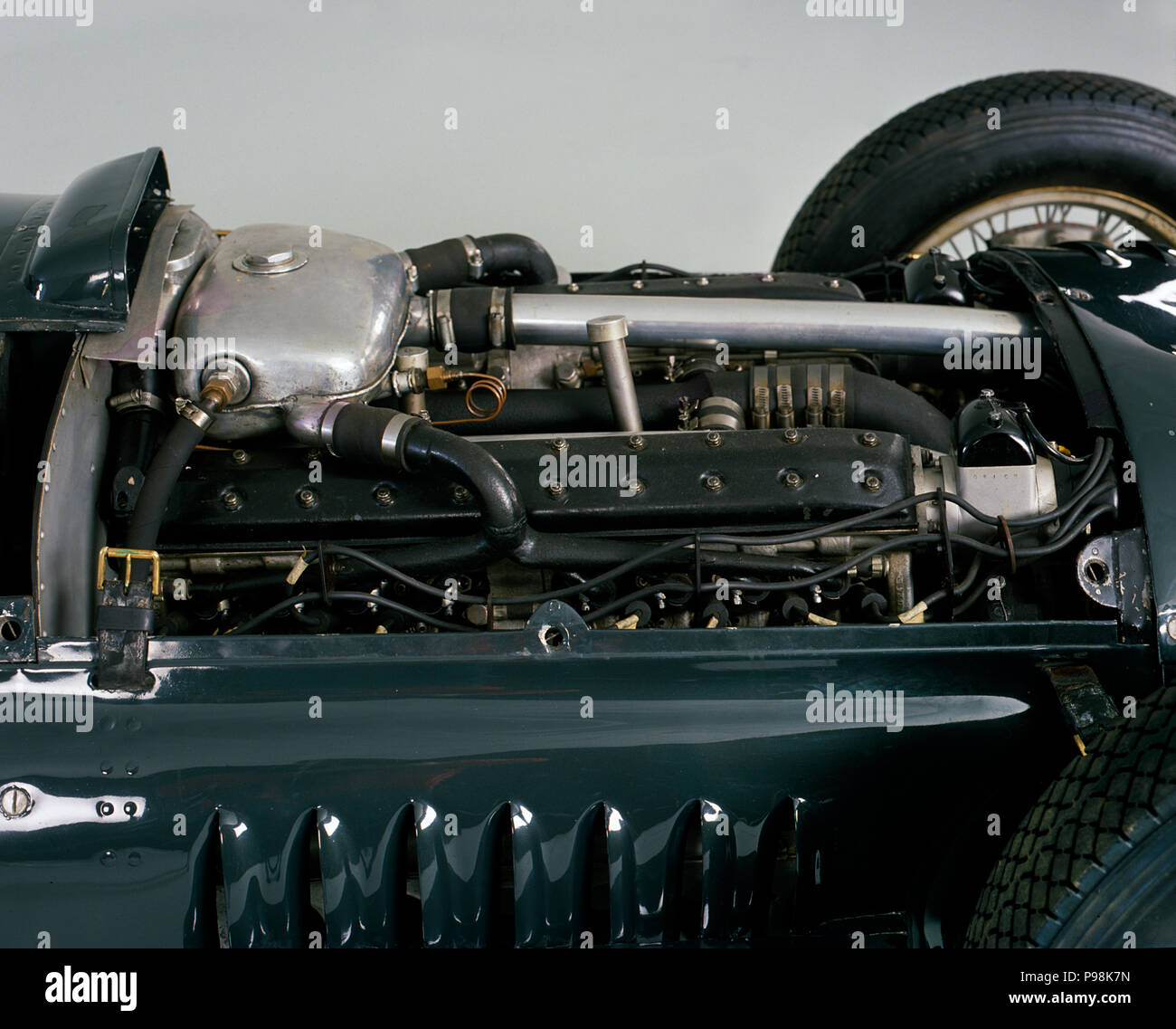 Bmw v16 engine
