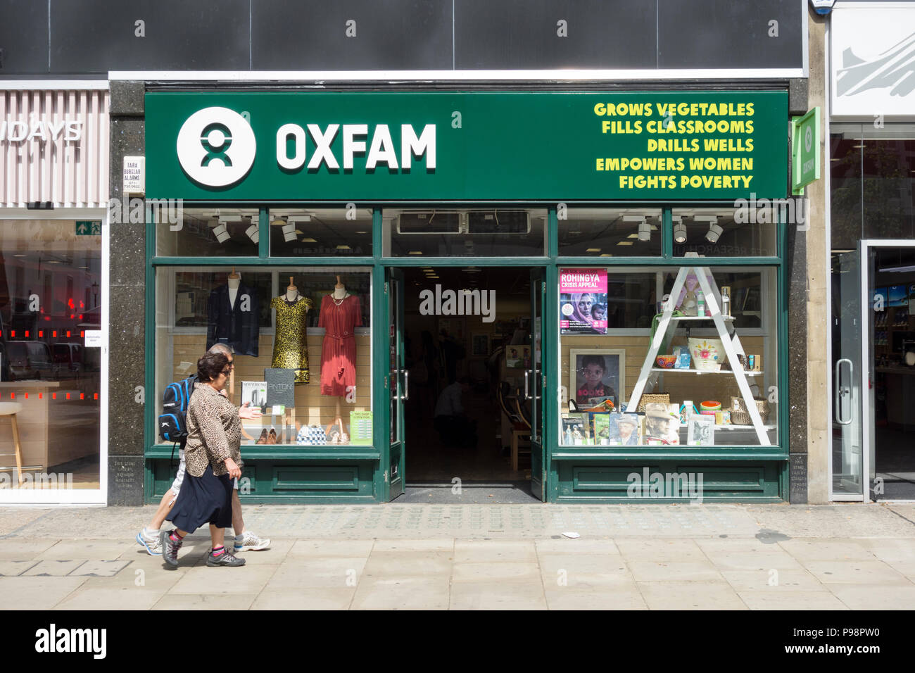 Oxfam Shop London Stock Photos & Oxfam Shop London Stock Images Alamy