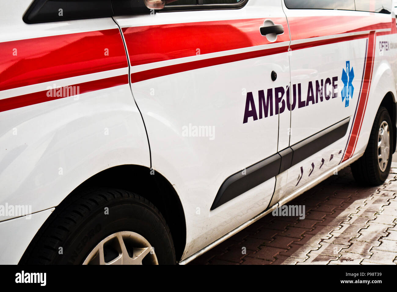 Emergency transport hires stock photography and images Alamy