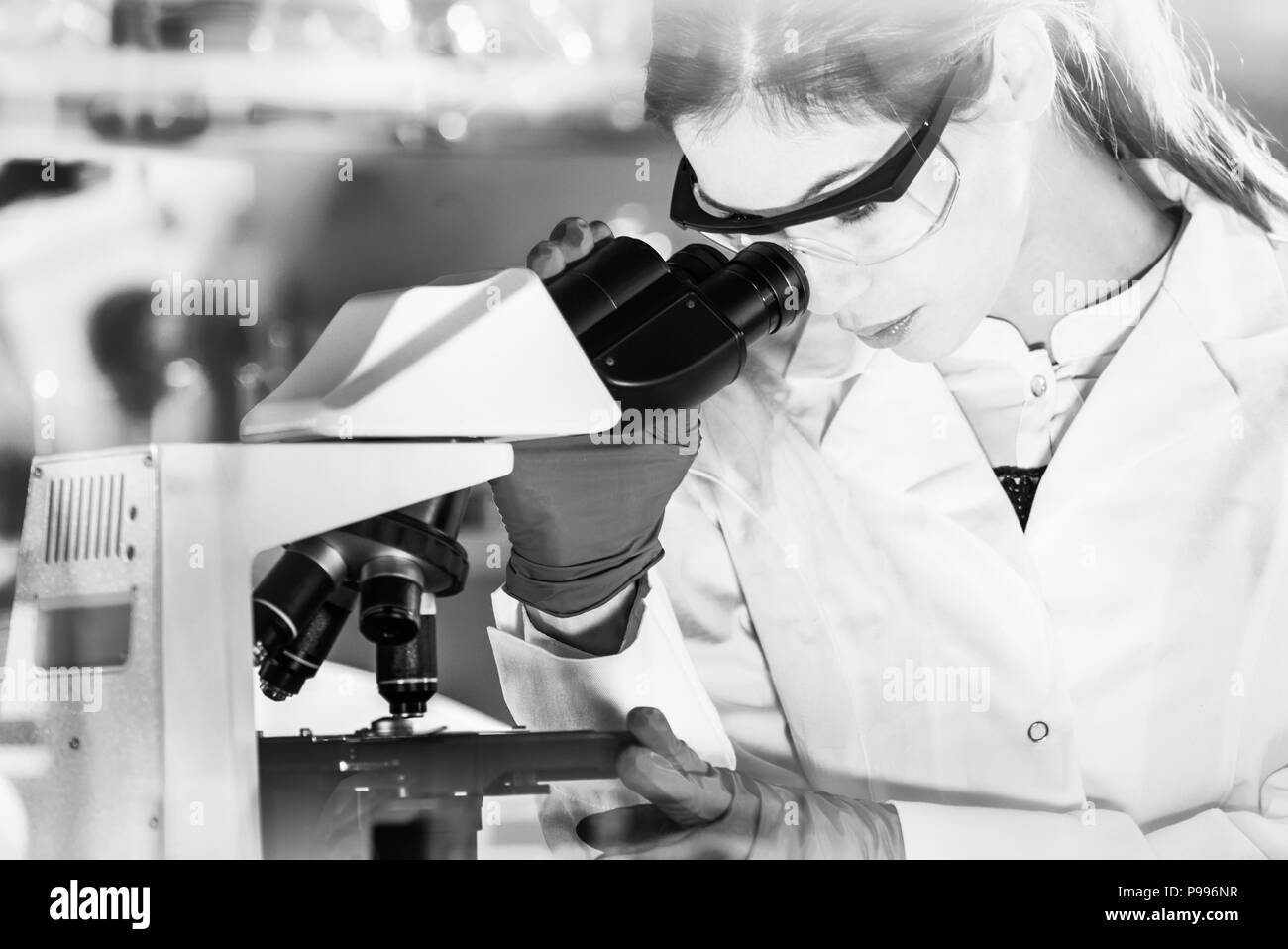 Female researchers Black and White Stock Photos & Images Alamy