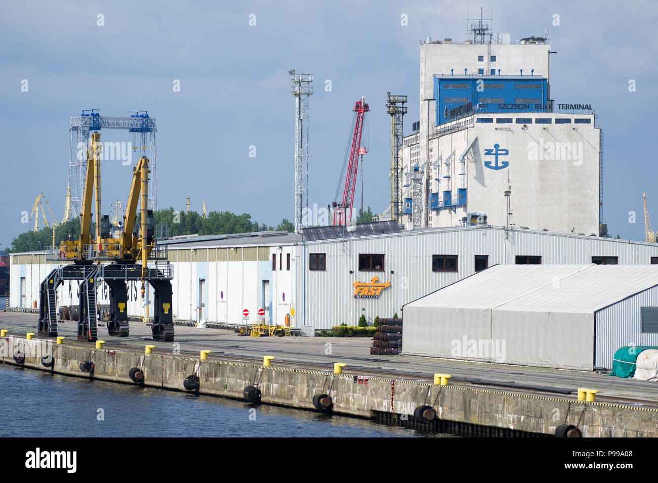 Elewator ewa hi-res stock photography and images - Alamy