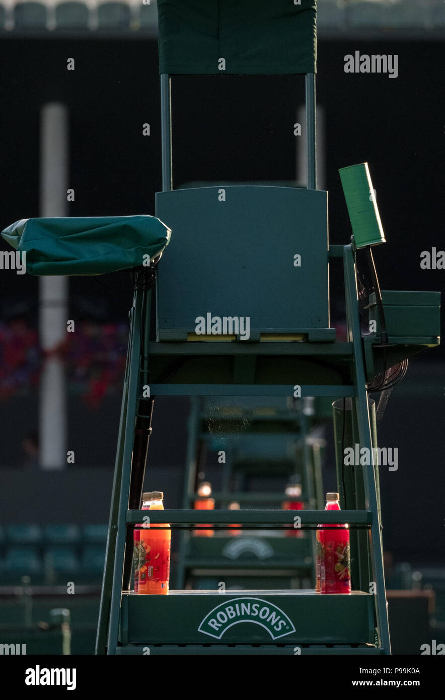 Wimbledon London 2018 Umpire s Seats In The Tennis Courts With wimbledon-london-2018-umpire-s-seats-in-the-tennis-courts-with