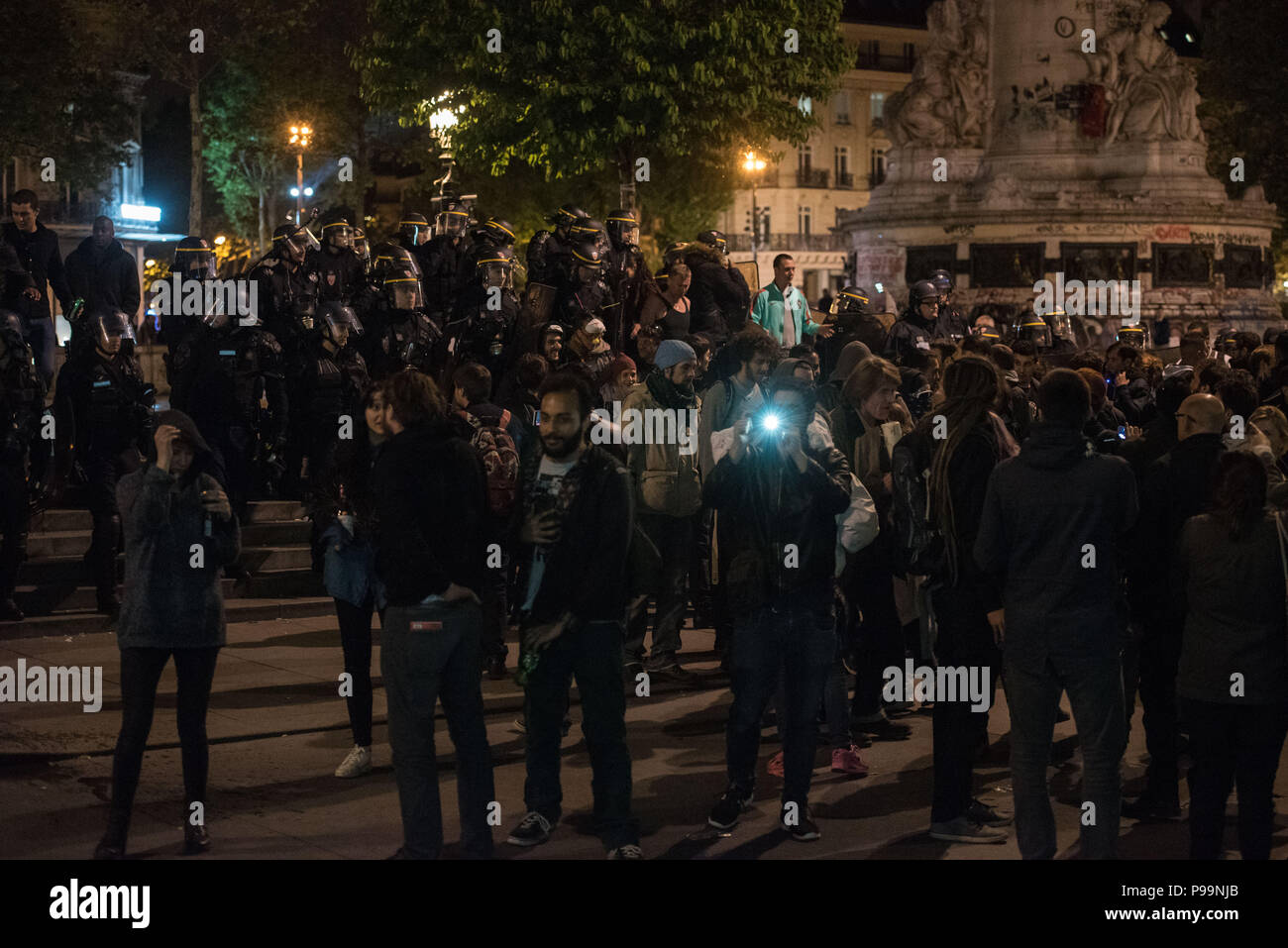 Place de la République, Paris, France. 16th May, 2016. Several thousand supporters of the French youth protest movement Nuit Debout took part in a glo Stock Photo