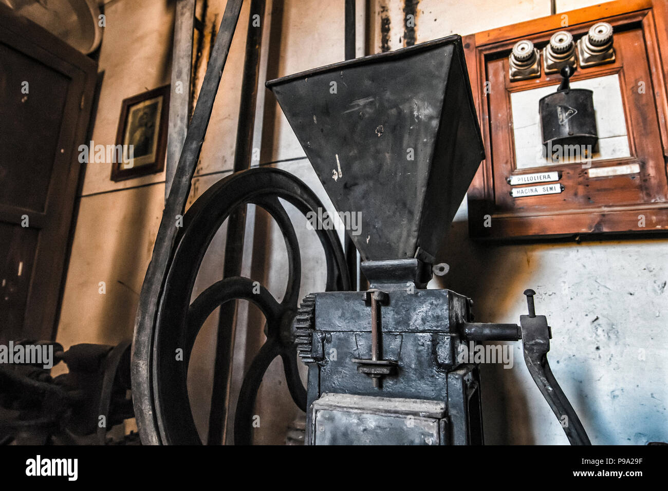 Machines in a laboratory of the old Pharmacy and Apothecary 'Farmacia di S. Maria della Scala' in Piazza della Scala in Trastevere quarter, Rome, Italy Stock Photo