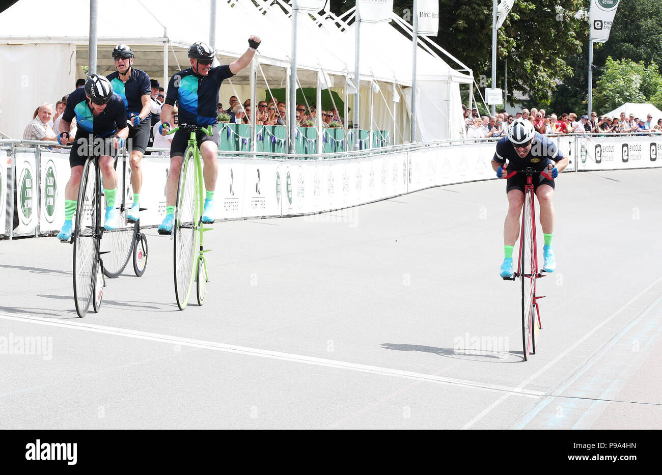 Record breaking long distance cyclist Mark Beaumont has broken a