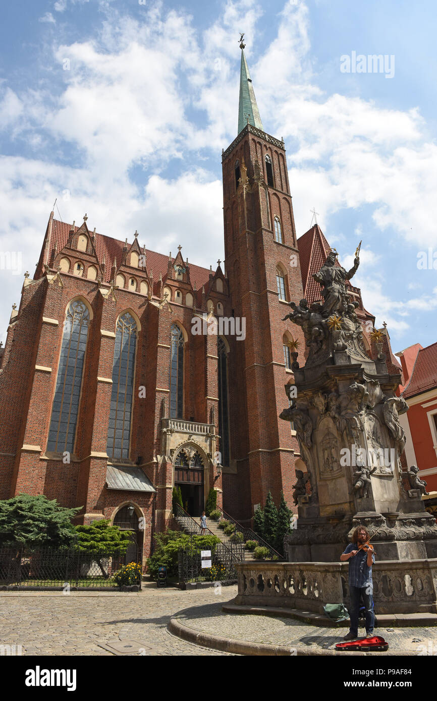 Church of the Holy Cross on Cathedral Island Wroclaw Cathedral Island Wroclaw, Silesia, Poland, Europe 2018 Stock Photo