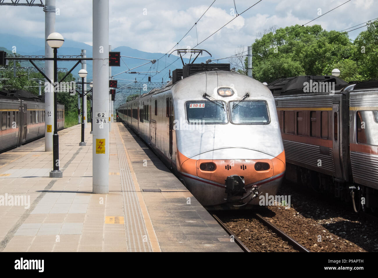 Taipei to hualien train hi-res stock photography and images - Alamy