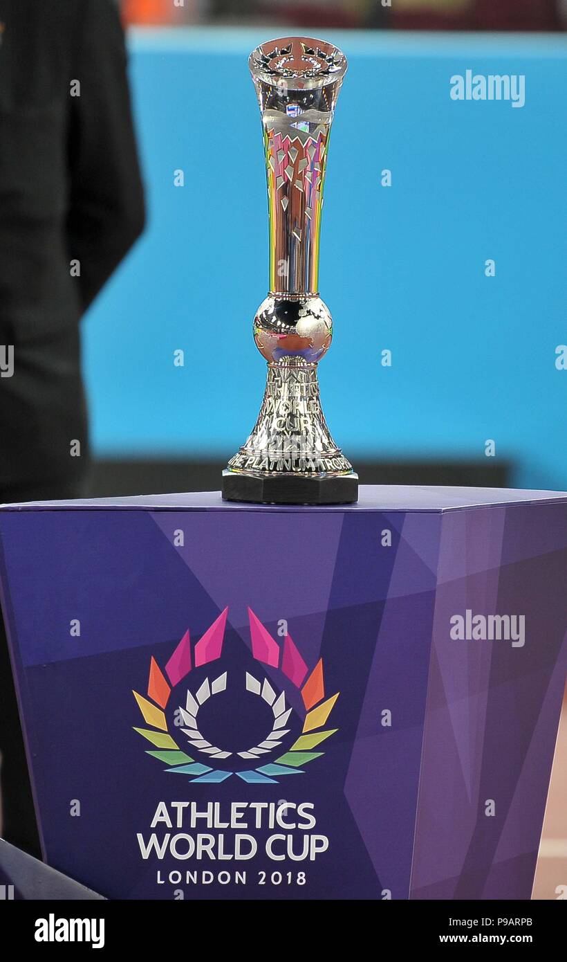 Former Germany captain Philipp Lahm and Natalia Vodianova place the world  cup trophy on a plinth prior to the FIFA World Cup Final at the Luzhniki  Stadium, Moscow Stock Photo - Alamy