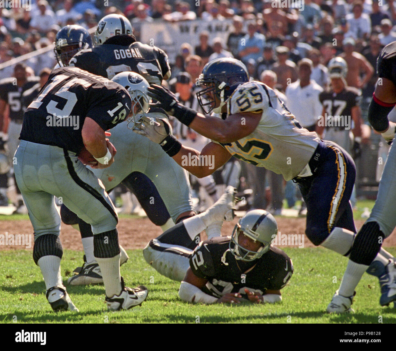 Junior Seau of the San Diego Chargers Stock Photo - Alamy