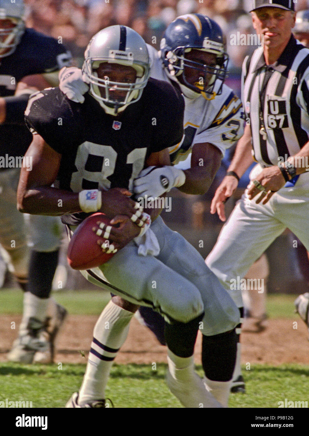 Oakland, California, USA. 22nd Sep, 1996. Oakland Raiders vs. San Diego  Chargers at Oakland Alameda County Coliseum Sunday, September 22, 1996.  Chargers beat Raiders 40-34. Oakland Raiders tight end Rickey Dudley Credit: