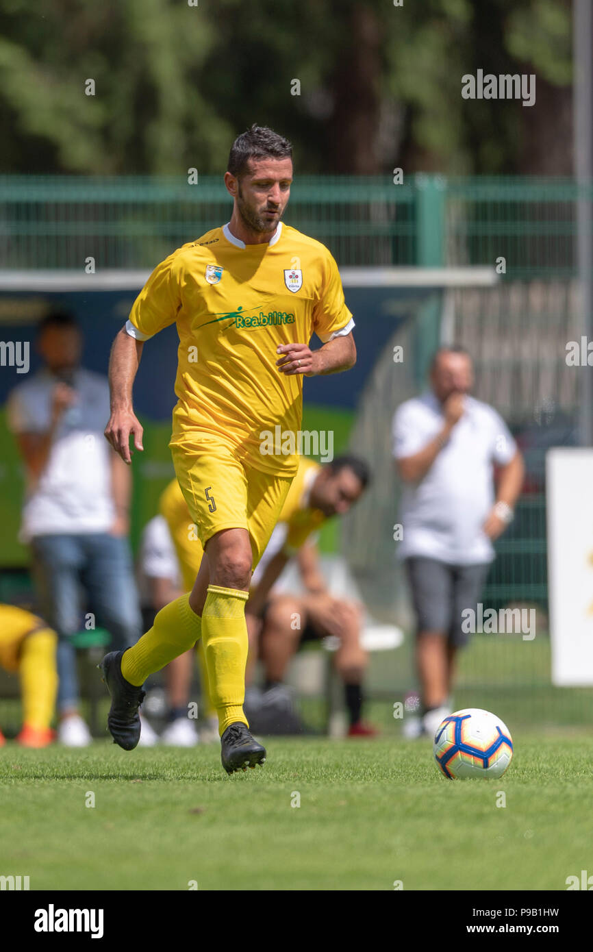 Forma va taytdagi fotosurat