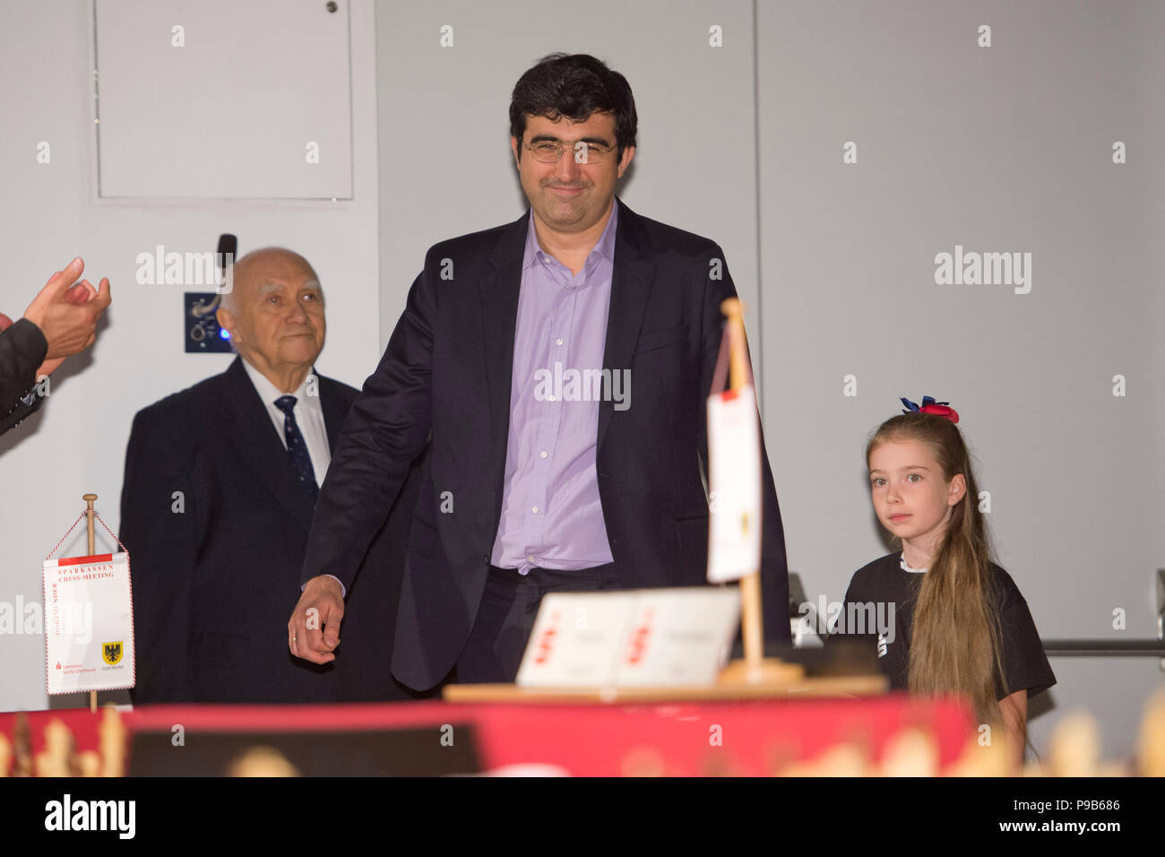 Anish GIRI, NED, The Netherlands, First matchday of the Sparkassen