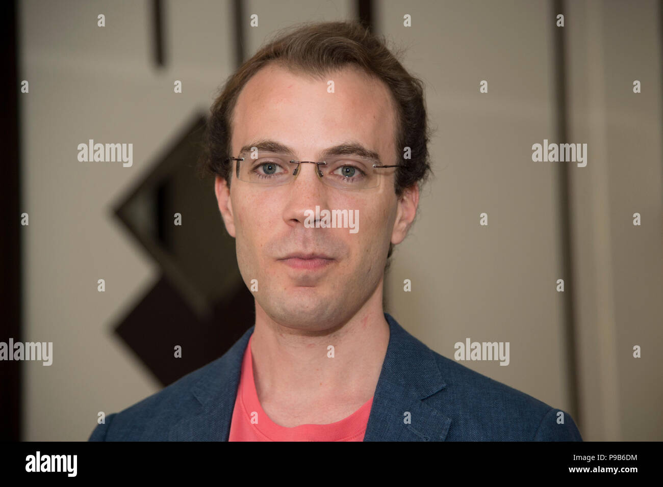 Sport chess puzzle board game press conference hi-res stock photography and  images - Alamy