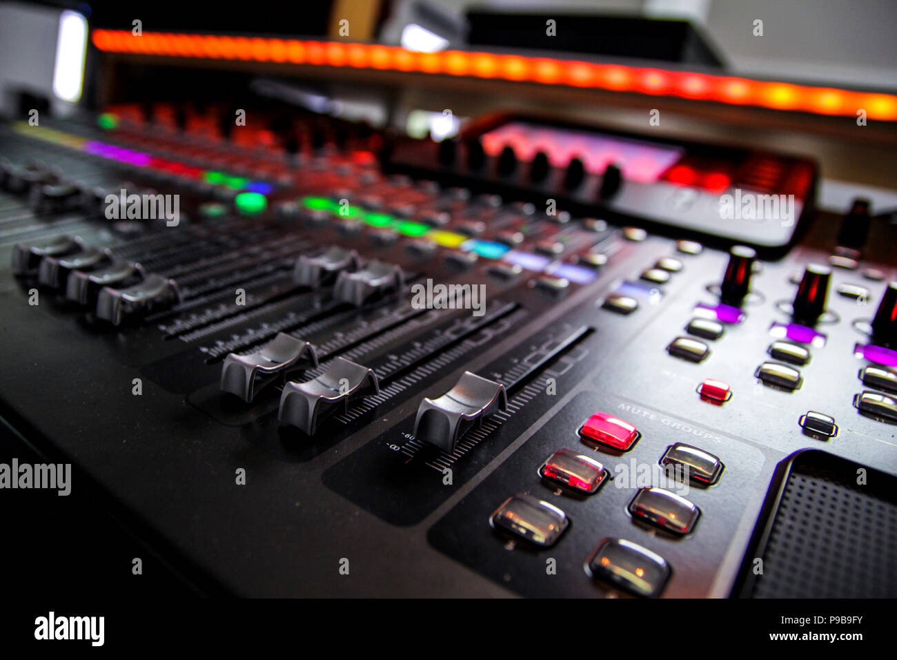 Audio mixer hi-res stock photography and images - Alamy