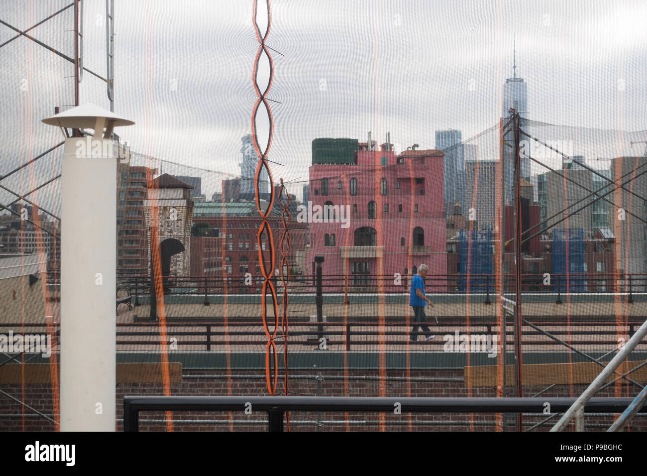 Rooftop new york hi-res stock photography and images - Alamy