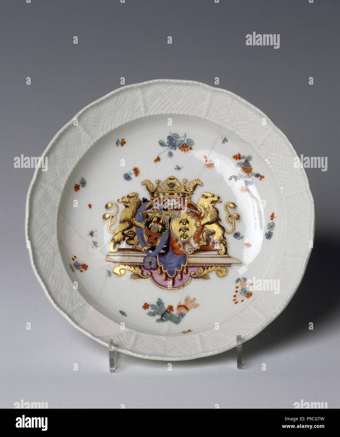 Porcelain service hi-res stock photography and images - Page 22 - Alamy