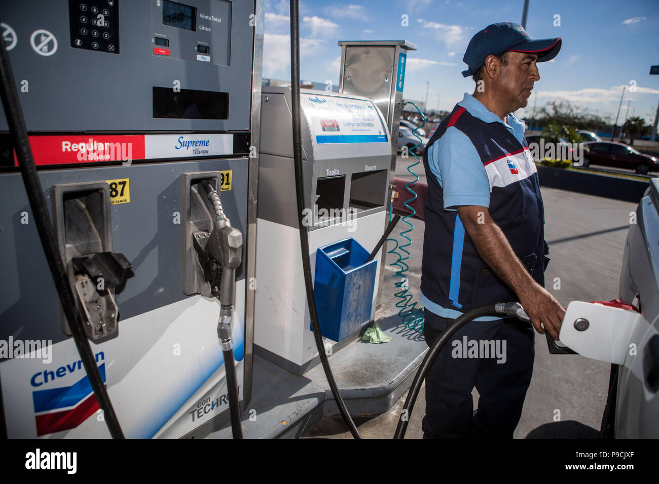 Chevron Gas Station In Mexico Techron Gas Station Gasoline Service   Chevron Gas Station In Mexico Techron Gas Station Gasoline Service Diesel Hydrocarbons Mixture Petroleum Distillation Fuel Combustion P9CJXF 