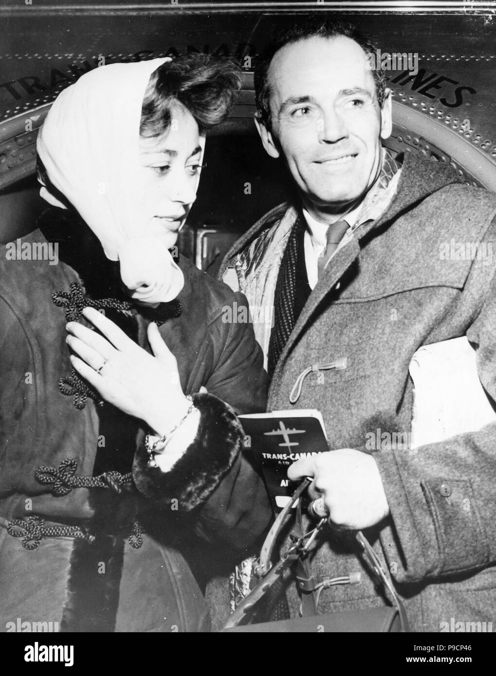 Henry fonda afdera franchetti new york 1957 stock photo alamy