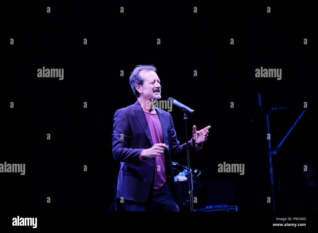 Rocco Papaleo actor and singer on stage in Piazzetta Reale in Turin for the evenings of the 'Torino Estate Reale' (Photo by Bruno Brizzi / Pacific Press) Stock Photo