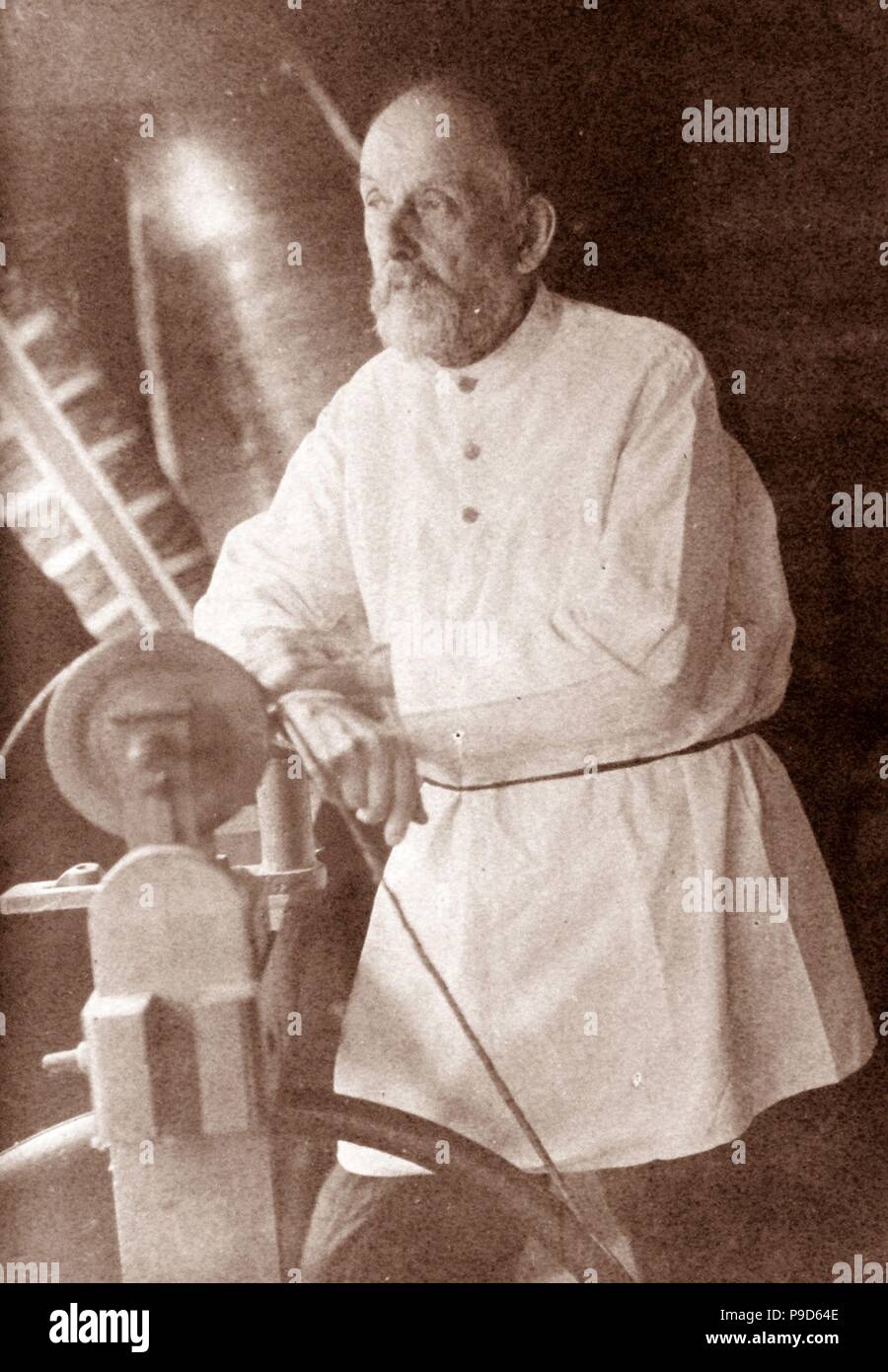 Konstantin Tsiolkovsky (1857-1935), rocket scientist and pioneer of the astronautic theory. Museum: Russian State Film and Photo Archive, Krasnogorsk. Stock Photo