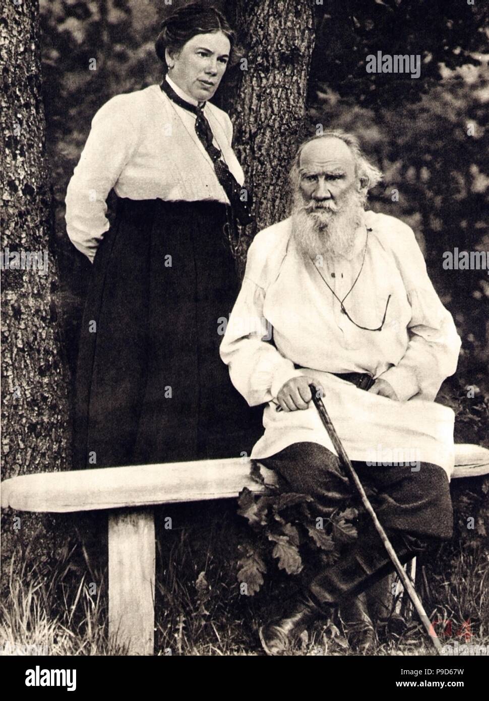 Дочь александры толстой. Лев толстой 1890. Лев толстой с дочерью. Лев толстой с дочерью Александрой.