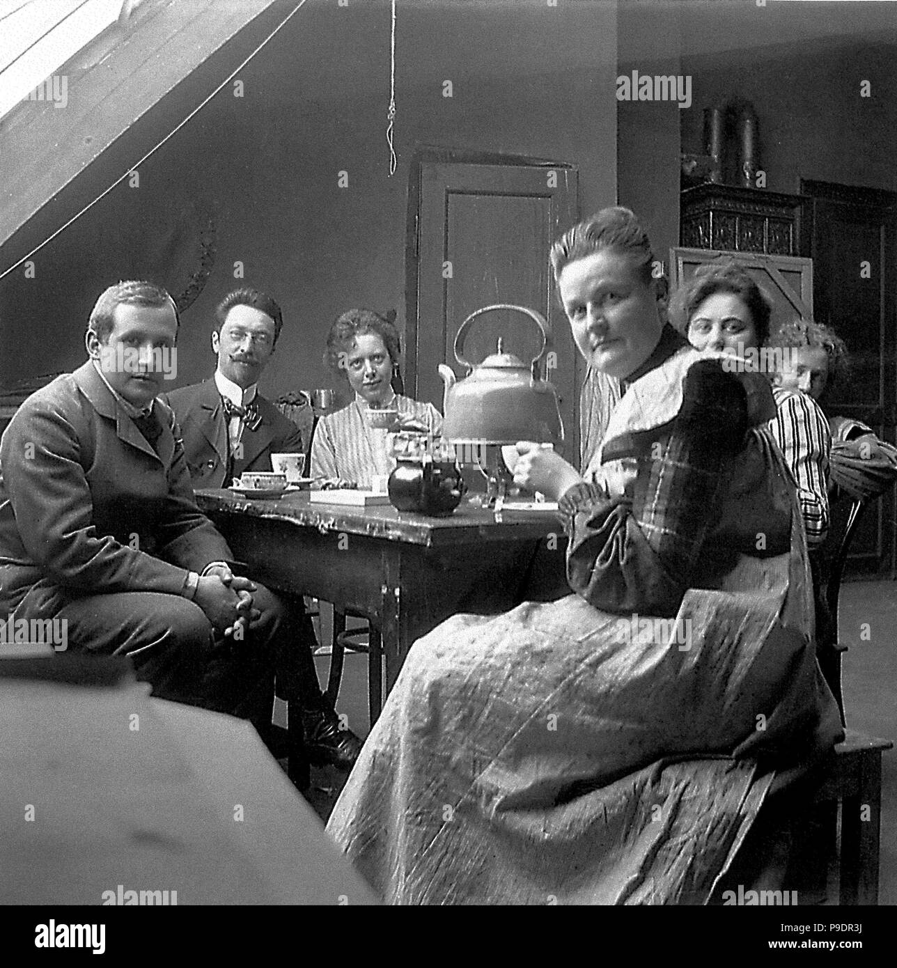 Wassily Kandinsky and Wilhelm Huesgen with the art group "Phalanx