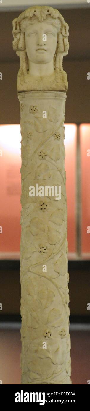 Small column with ivy. Marble. 1st century AD. From House of the Vettii, Pompeii. Special Superintendence for the archaeological goods of Pompeii, Herculaneum and Stabiae. Stock Photo