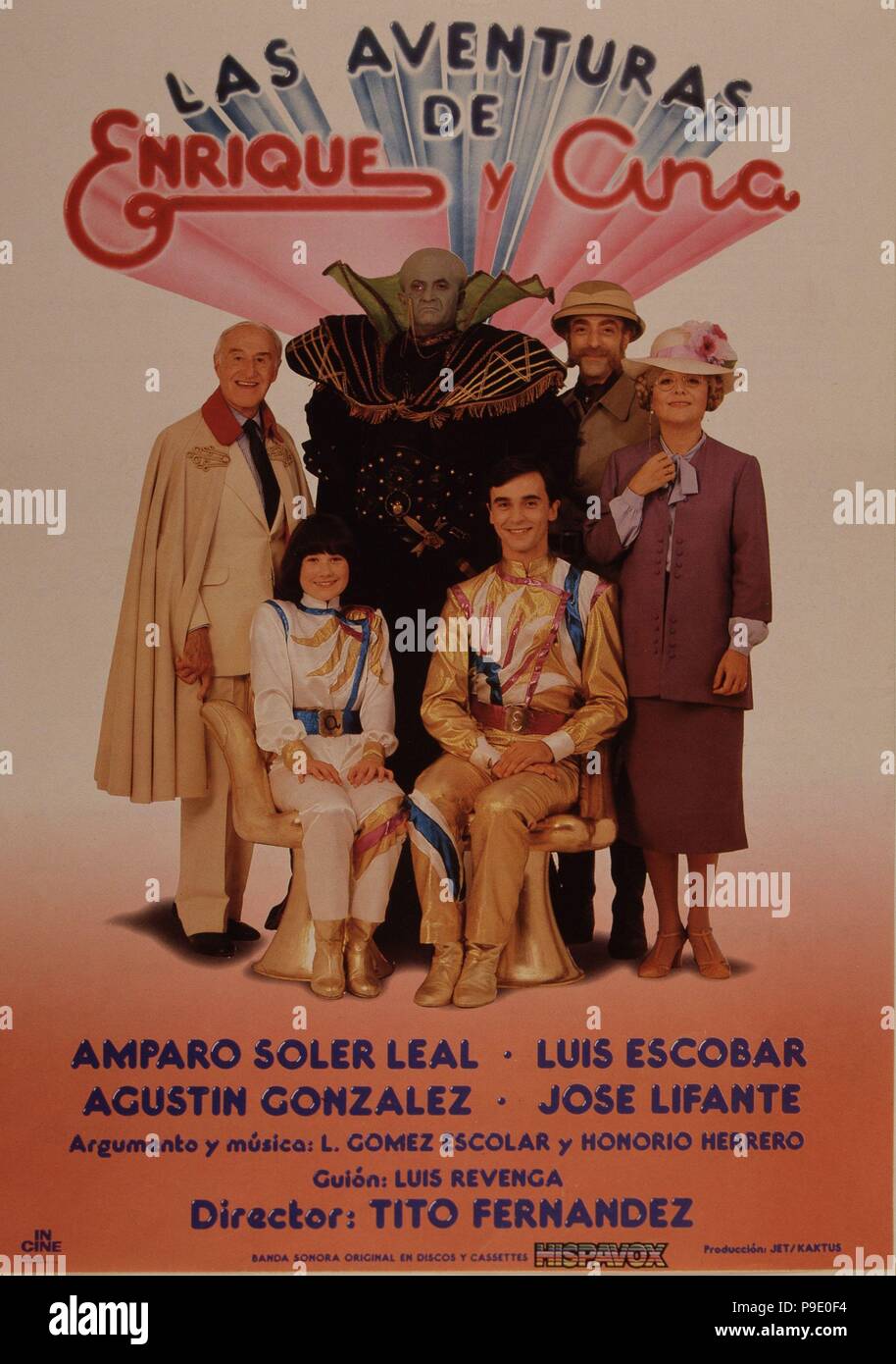 PELICULA : LAS AVENTURAS DE ENRIQUE Y ANA , 1981  DIRECTOR : TITO FERNANDEZ  ACTORES : ENRIQUE DEL POZO , ANA ANGUITA , LUIS ESCOBAR , AMPARO SOLER LEAL. Stock Photo