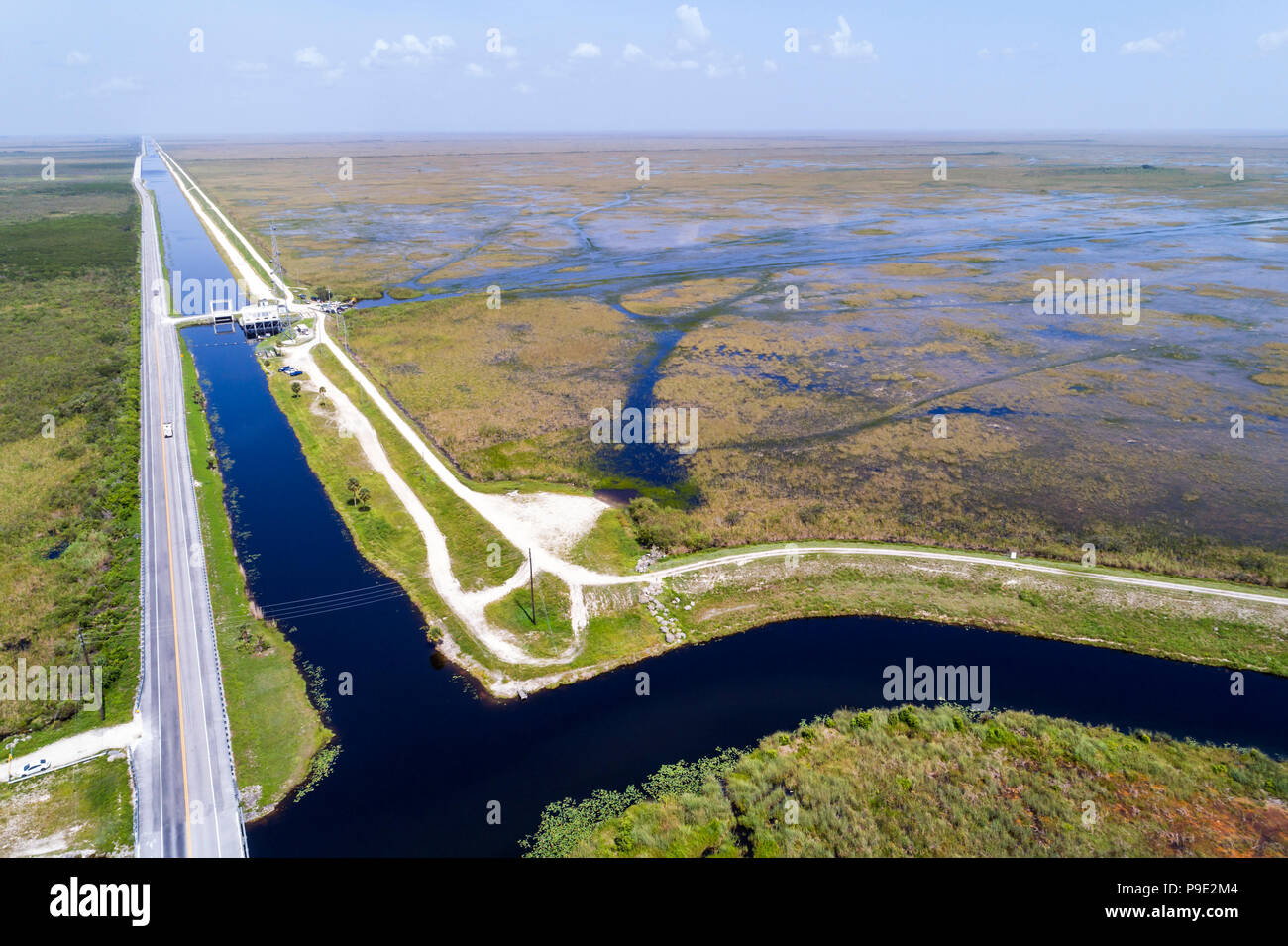 Aerial View Everglades National Park Hi Res Stock Photography And Miami Floridaeverglades National Parktamiami Trail Us Route 41 Highwayfrancis S Taylor Wildlife Management Areacanallevee Dikewater Conservatio P9E2M4