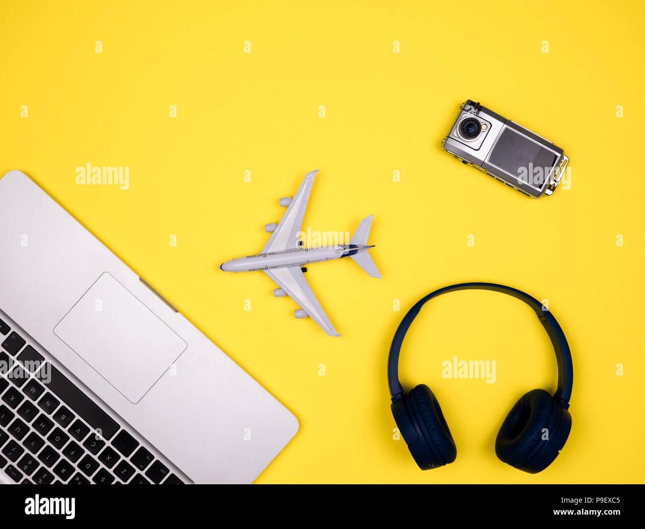 Checklist airplane hires stock photography and images Alamy