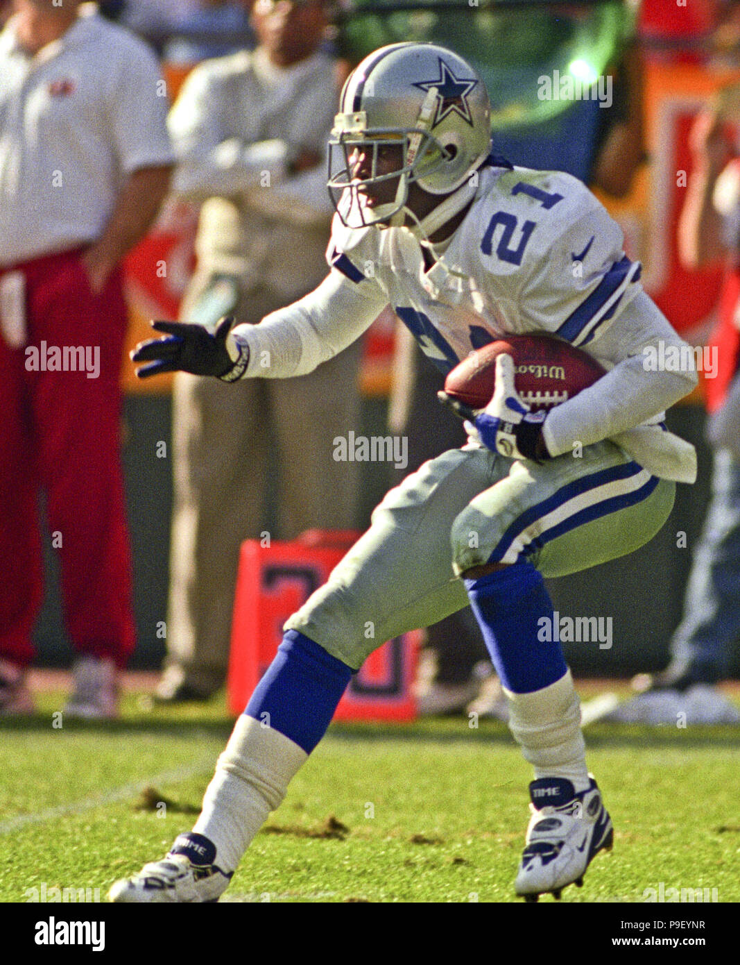 Deion sanders 1996 hi-res stock photography and images - Alamy