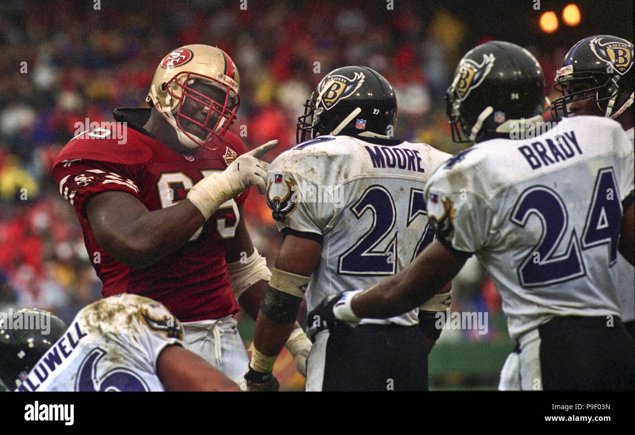 San Francisco, California, USA. 17th Nov, 1996. San Francisco 49ers vs.  Baltimore Ravens at Candlestick Park Sunday, November 17, 1996. 49ers beat  Ravens 38-20. San Francisco 49ers Guard Ray Brown (65) warns
