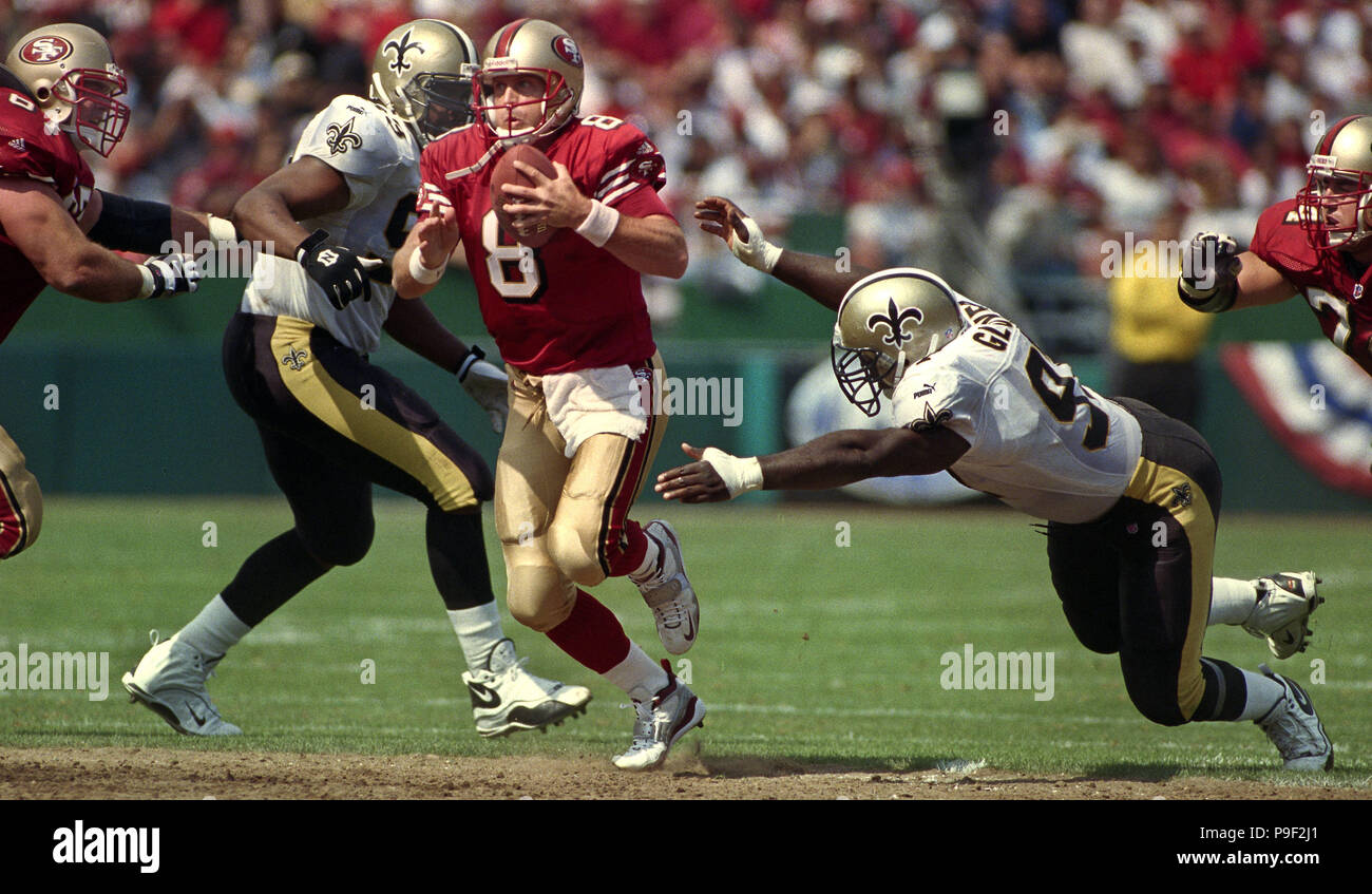San Francisco, California, USA. 19th Sep, 1999. San Francisco 49ers vs. New  Orleans Saints at Candlestick Park Sunday, September 19, 1999. 49ers beat  Saints 28-21. San Francisco 49ers quarterback Steve Young (8)