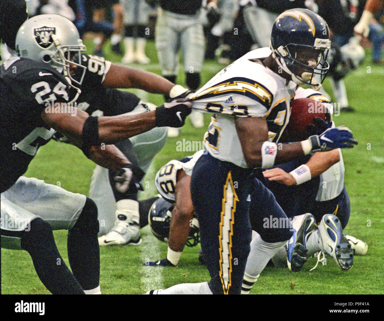 November 14, 1999 - Oakland, California, U.S - Oakland Raiders vs