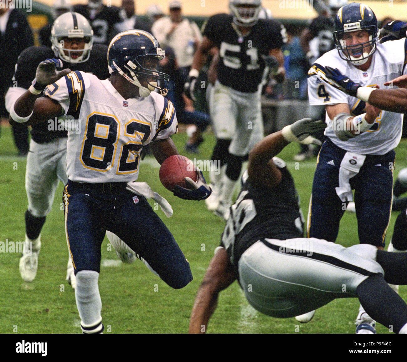 November 14, 1999 - Oakland, California, U.S - Oakland Raiders vs. San  Diego Chargers at Oakland Alameda County Coliseum Sunday, November 14,  1999. Raiders beat Chargers 28-9. San Diego Chargers wide receiver