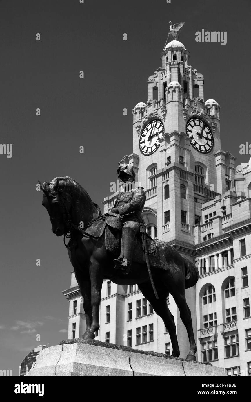 King Edward 7th Statue, George's Parade, Pier Head, UNESCO World Heritage Site, Liverpool, Merseyside, England, UK Stock Photo