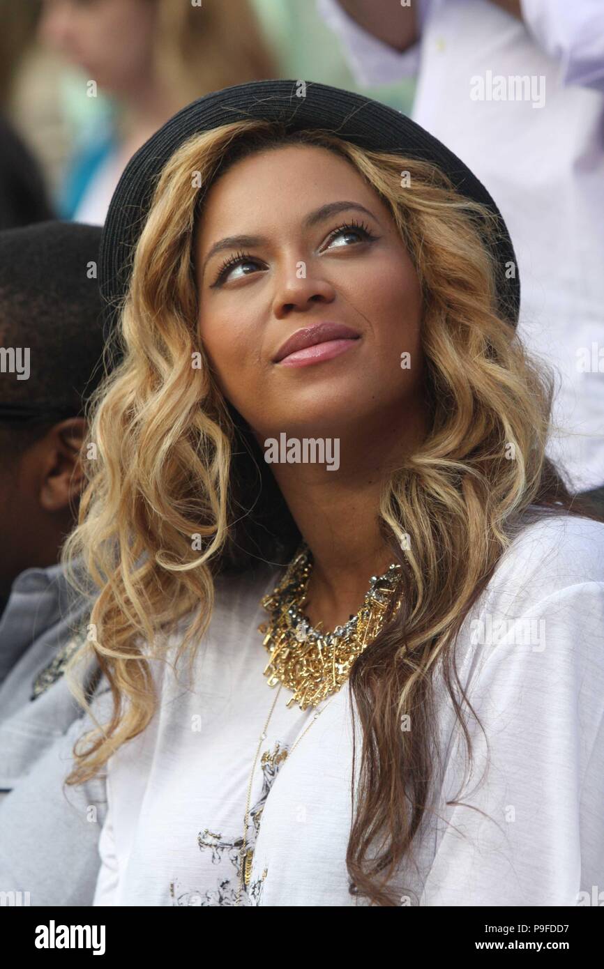 Beyonce and Jay-Z at Men's Final at US Open Tennis in Queens 9-12-2011 ...