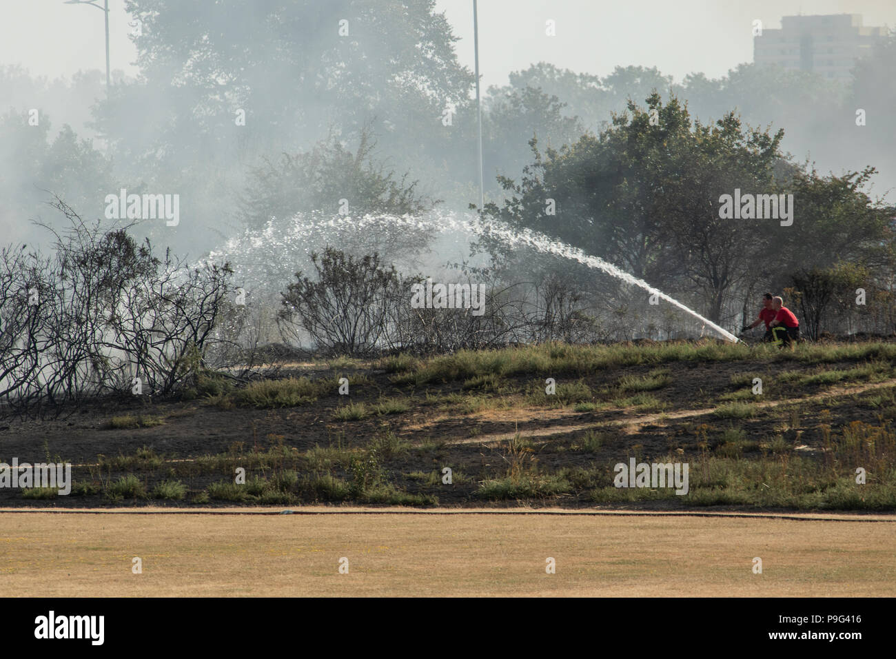 London Fire Brigade deploy 40 Fire Engines to tackle a large fire on