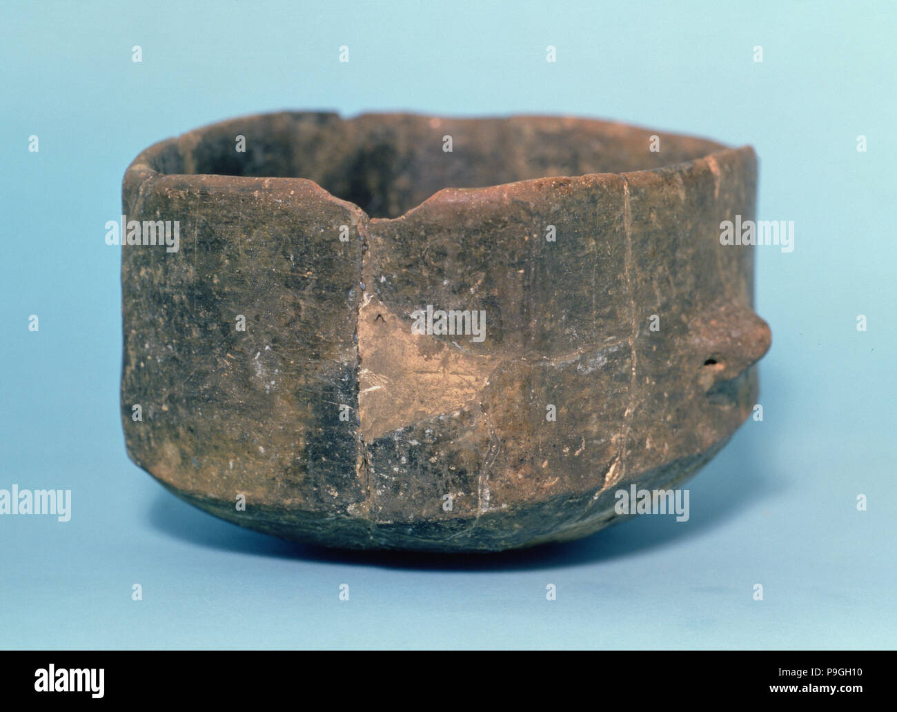 Squared mouth vessel. It comes from the grave-2, Bóvila Madurell (San Quirze del Valles). Stock Photo