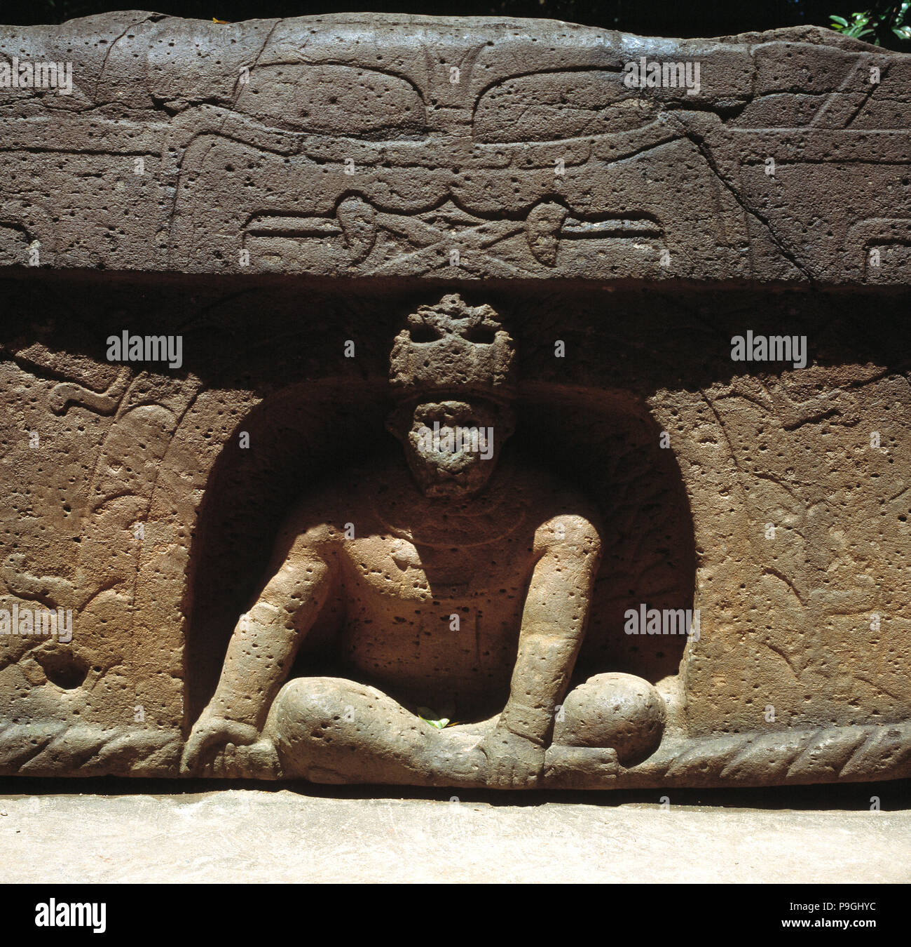 Altar from the Olmec culture in Villahermosa Stock Photo - Alamy