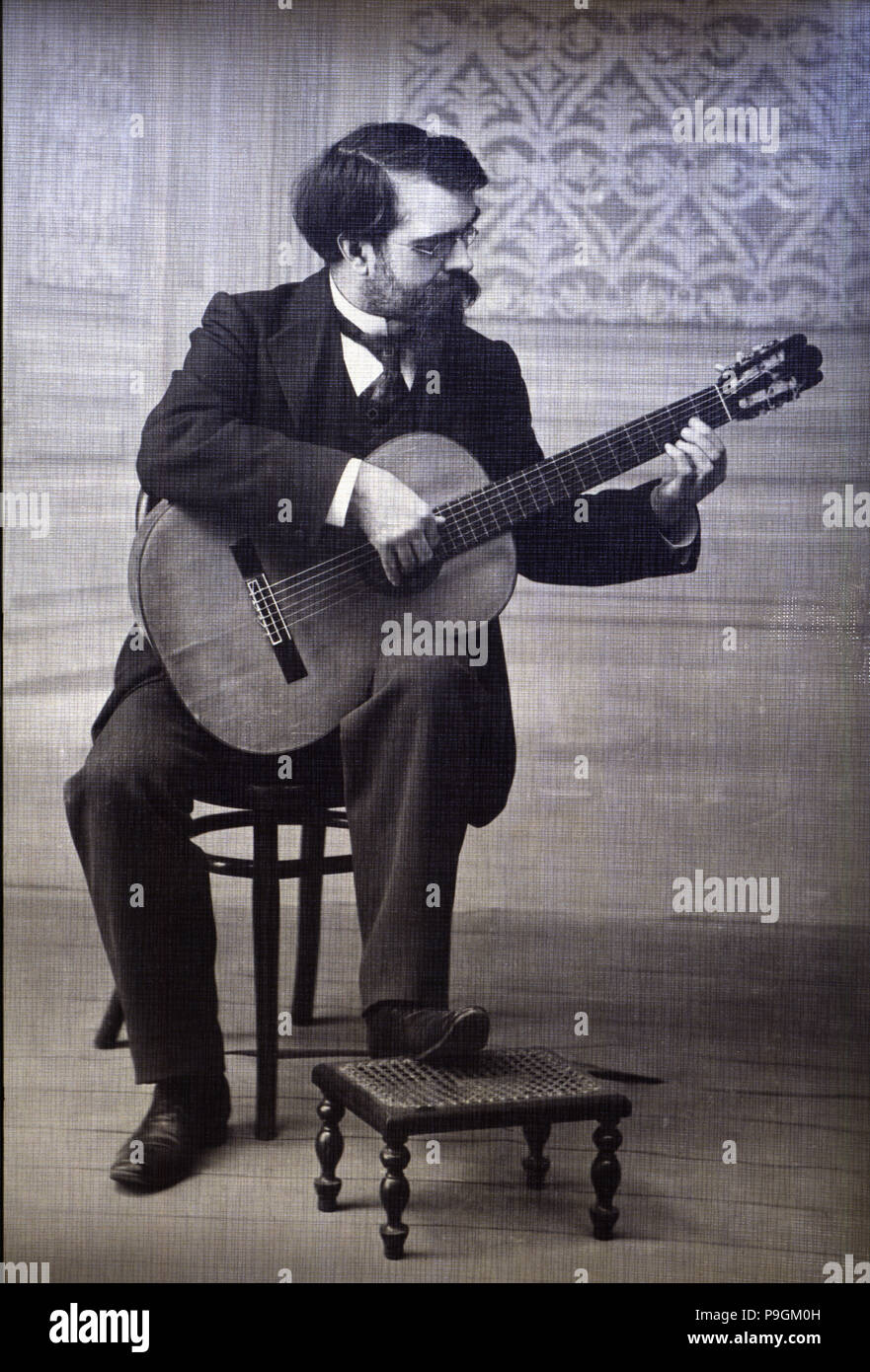 Francisco Tárrega Eixea (1852-1909), guitarist and composer, portrait  playing guitar Stock Photo - Alamy
