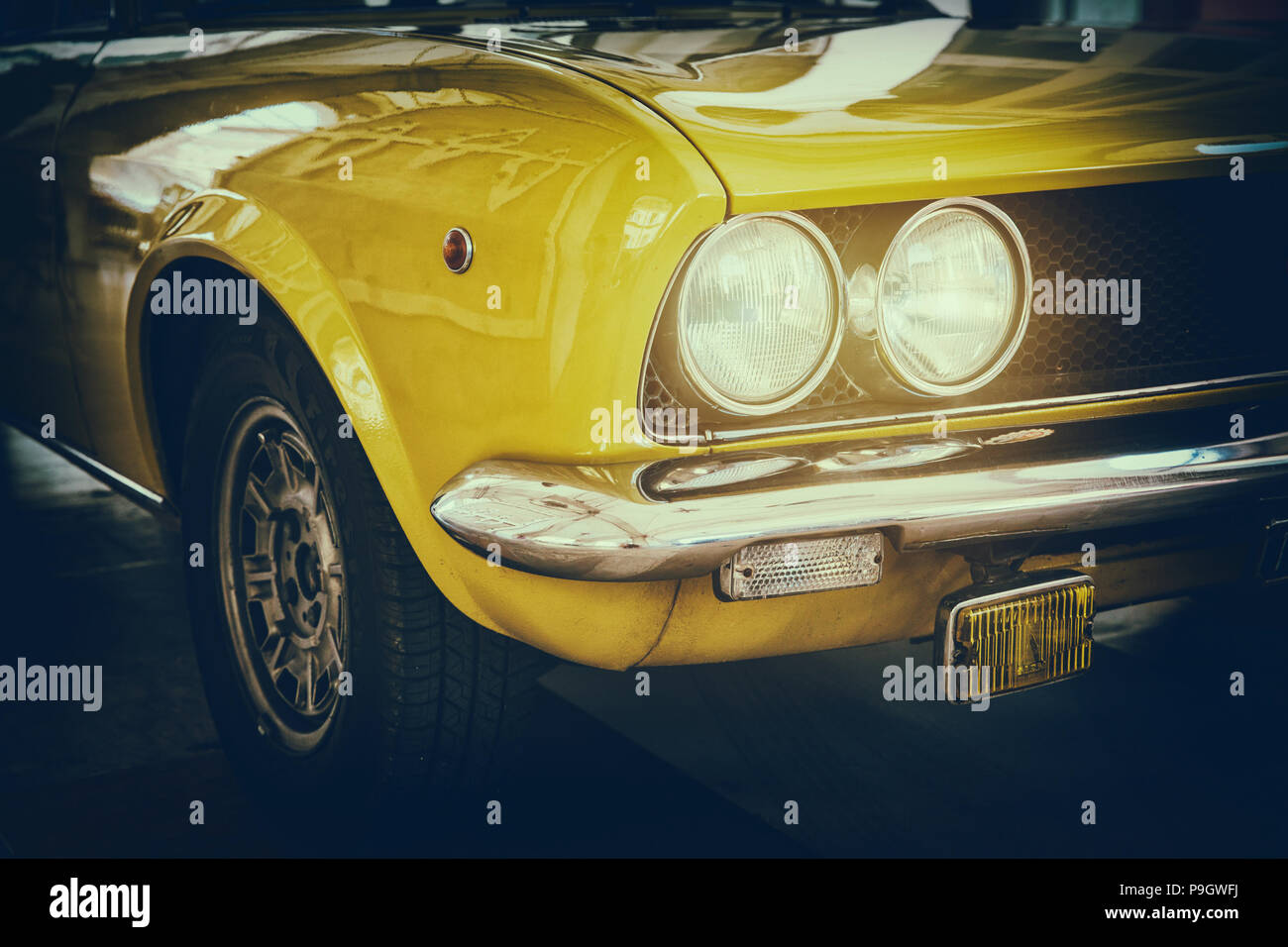 Old car poster hi-res stock photography and images - Alamy