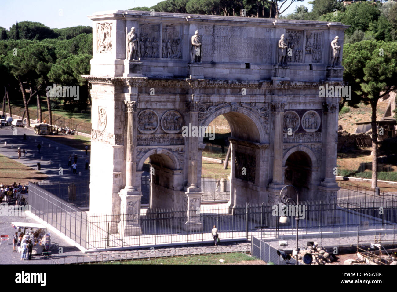 Rome, Arch of Constantine, it commemorates the victory of Milvian Bridge over Maxentius (313) and… Stock Photo