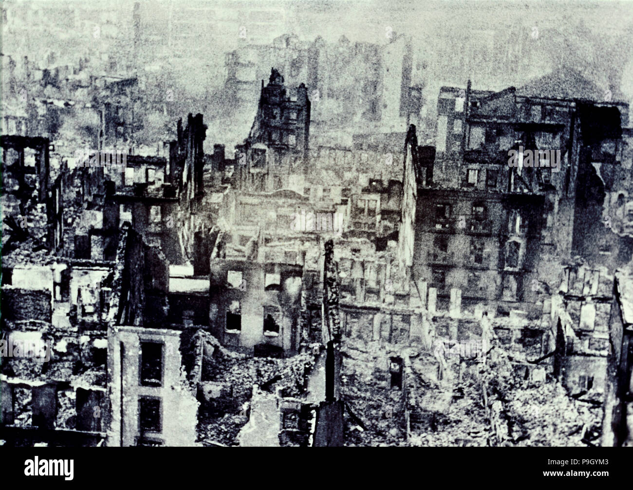 Spanish Civil War (1936 - 1939), view of the population of Guernica after the bombing of the Cond… Stock Photo