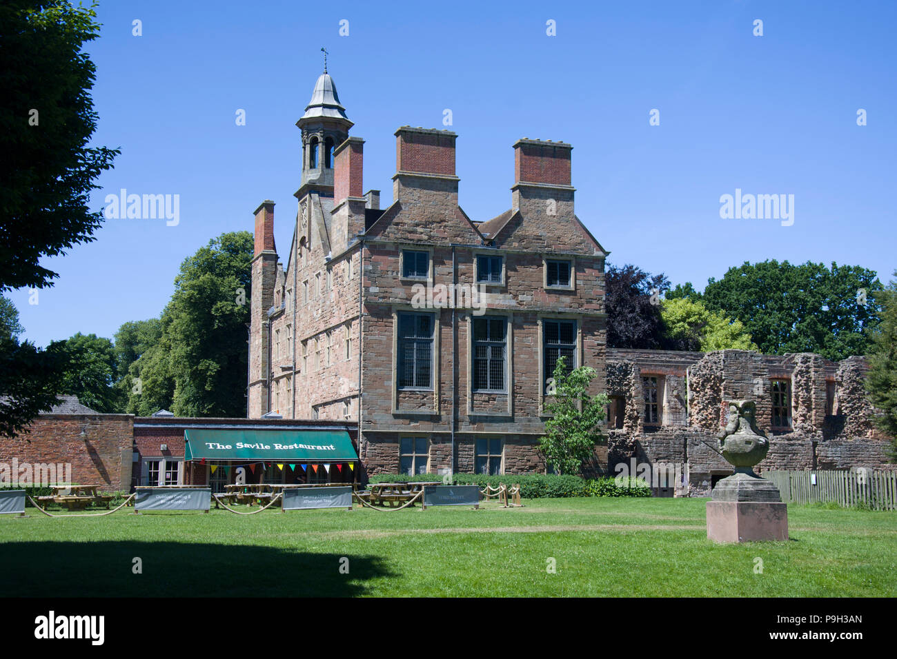 Rufford Abbey, near Ollerton, Nottinghamshire, England, UK Stock Photo