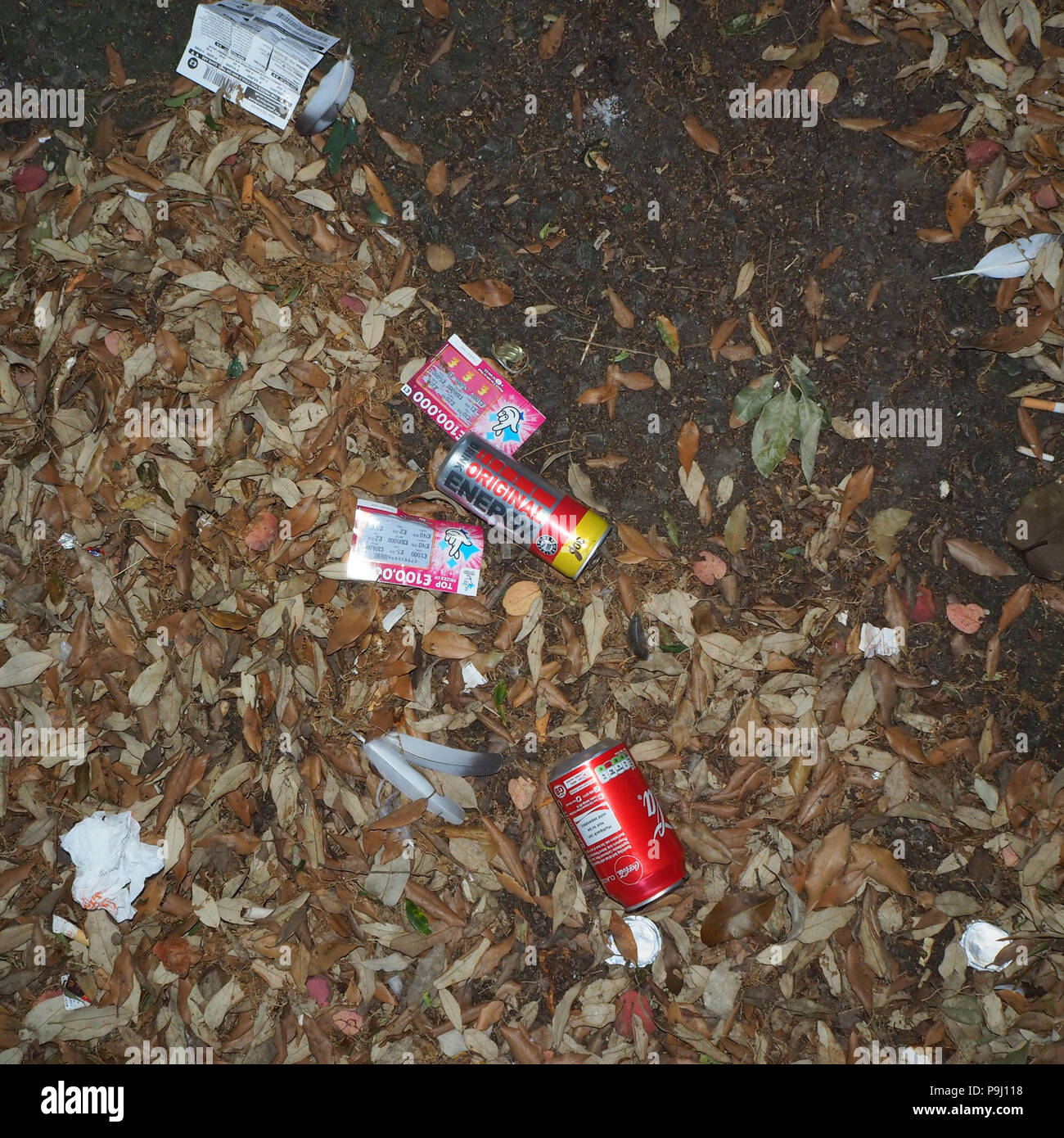 Sneaky dumping of rubbish on the street Stock Photo Alamy