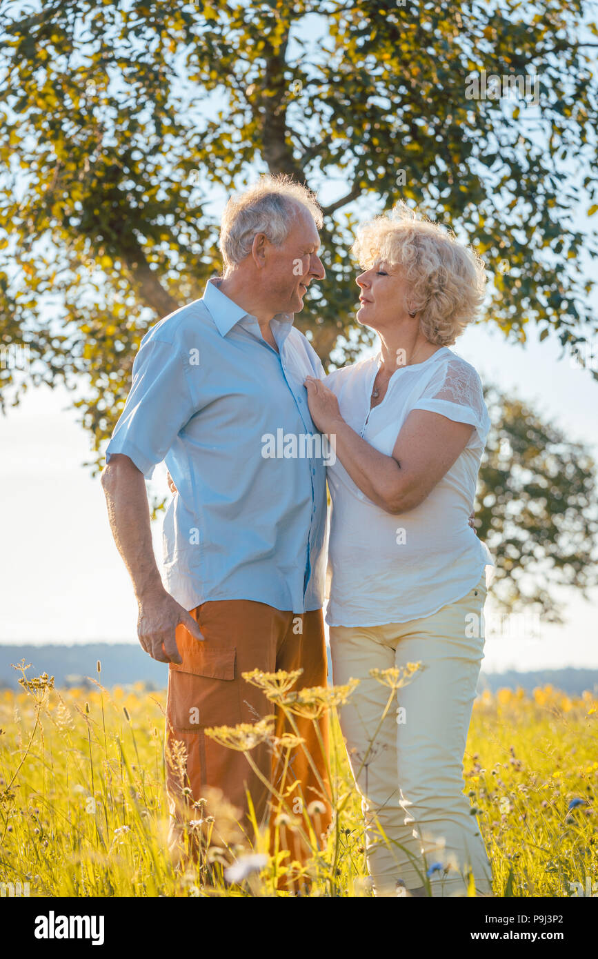 Walking holding hands hi-res stock photography and images - Alamy