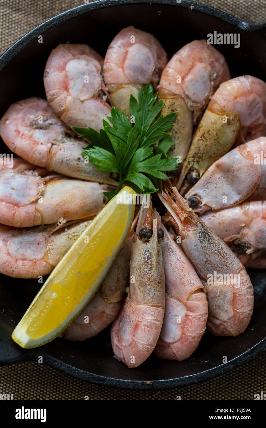 Boiled Prawn Grilled prawns with salt hi-res stock photography and images - Alamy