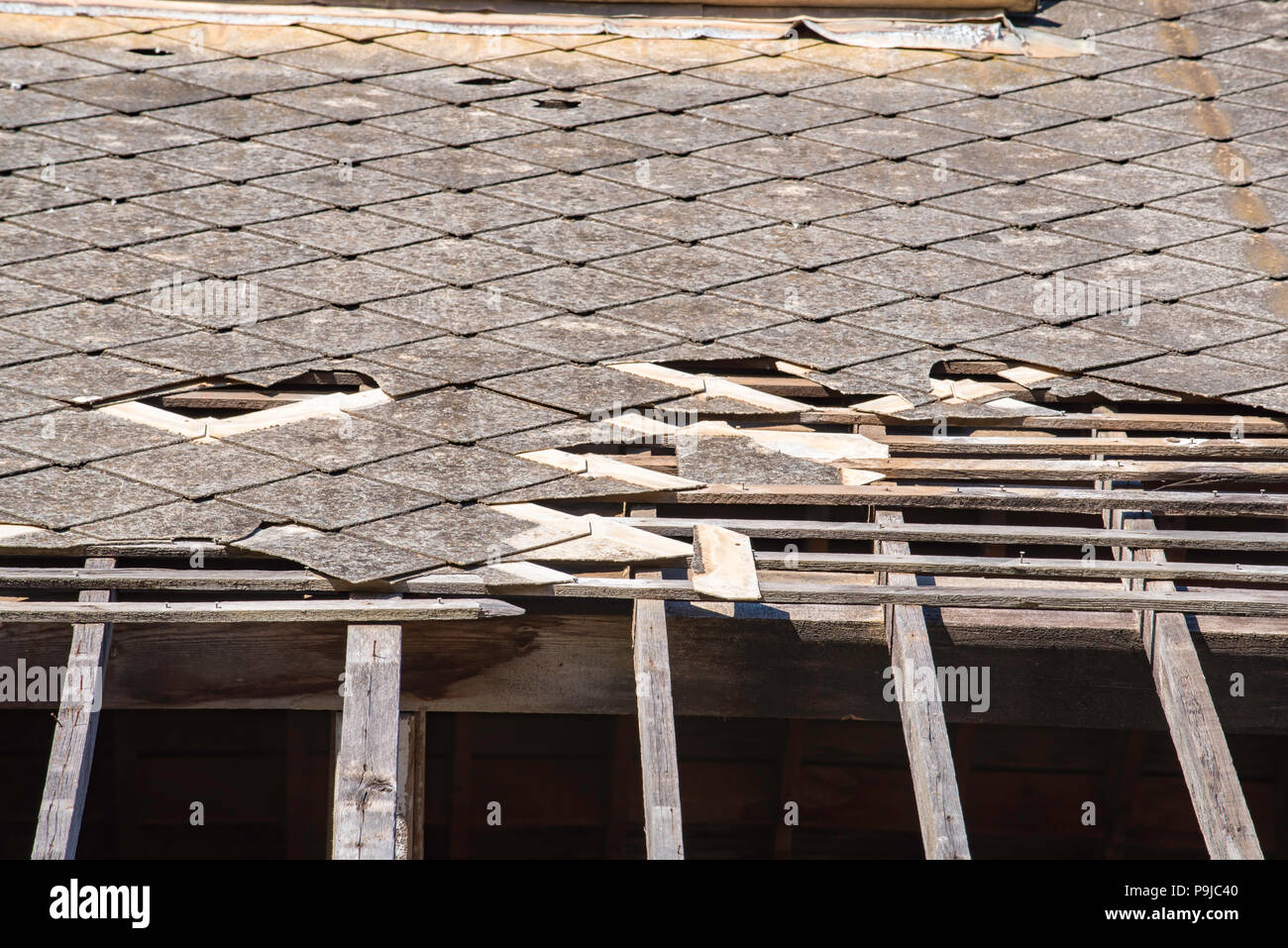 Asbestos shingle hires stock photography and images Alamy
